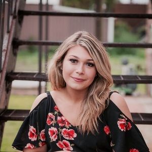 Meet your Posher, Marissa